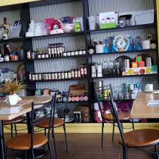 Gorgeous Coffee Lounge | 30A Willow St, Killarney QLD 4373, Australia