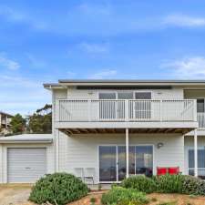 One Merino Holiday Home | 1 Merino Ave, Carrickalinga SA 5204, Australia