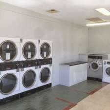 Maddington Laundromat | 1/5 Binley Pl, Maddington WA 6109, Australia