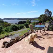 Brady's River View Studio Apartment | 82 Bradys Lookout Rd, Rosevears TAS 7277, Australia