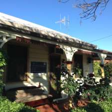 Rose Cottage Accommodation Bathurst | 144 Keppel St, Bathurst NSW 2795, Australia