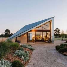 Kavillo Studios | Establishment | 99 Mount Pleasant Ln, Buckaroo NSW 2850, Australia