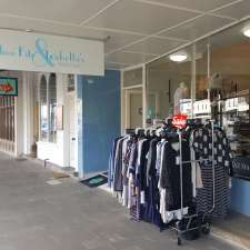 If The Shoe Fits & Isabella's | 31 Sackville St, Port Fairy VIC 3284, Australia
