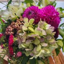 Dahlia and Thyme Studio Florals | Florist | Deerbrook Cct, Wollert VIC 3750, Australia