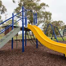 St John Memorial Park Playground | 68A Violet Town Rd, Tingira Heights NSW 2290, Australia