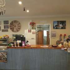 Lake Vue Cafe | 37 Murray St, Lake Hume Village VIC 3691, Australia