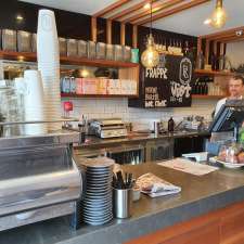 Robbie Lynnz Coffee & Kitchen | 451 Melbourne Rd, Newport VIC 3015, Australia