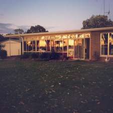 Foxes Lodge | 12 McLeod St, Kirwans Bridge VIC 3608, Australia