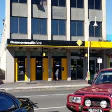 Commonwealth Bank | 17 Douglas St, Noble Park VIC 3174, Australia