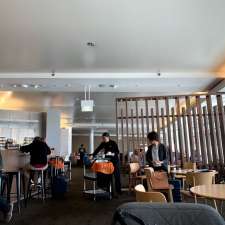 Qantas International Business Lounge | Airside, 1666 Departure Plaza, Mascot NSW 2020, Australia