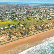 Unwind @ Goolwa Beach House on Holme | 17 Holme St, Goolwa Beach SA 5214, Australia