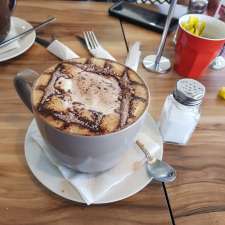 Cafe Bambini Fairfield | 2 Lakeside Dr, Idalia QLD 4811, Australia