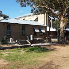 Armatree Hotel | Armatree Rd, Merrigal NSW 2827, Australia