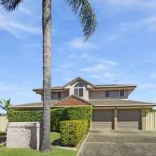 David Jones Real Estate | 7 Karen St, Jacobs Well QLD 4208, Australia