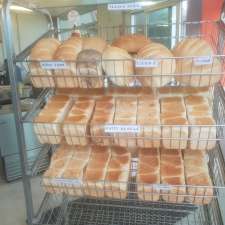 Busy B’z Bakery | 1 Murdochs Rd, Moore Park Beach QLD 4670, Australia