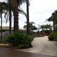 Foundry Palms Motel | 86 High St, Charlton VIC 3525, Australia