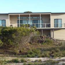 Kedianda Holiday Rental | 52 Pennington Rd, Island Beach SA 5222, Australia