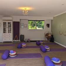 Dhimahi Holistic Space | Establishment | 19-21 Bluebird Ct, Greenbank QLD 4124, Australia