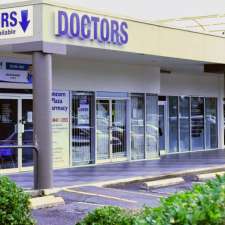 Runcorn Plaza Family Medical Practice | Runcorn Plaza shopping center corner of daw, 1/258 Warrigal Rd, Runcorn QLD 4113, Australia