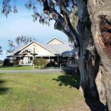 Deep Creek Marina Hotel | 1771 Perricoota Rd, Moama NSW 2731, Australia