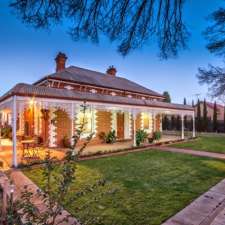 Waverley B&B | 644 Kiewa St, Albury NSW 2640, Australia