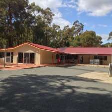 Lake Navarino Holiday Park | 147 Invarell Rd, Waroona WA 6215, Australia