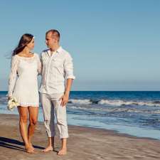Sweet and Simple Wedding | 24 Matong Ln, Avoca Beach NSW 2251, Australia