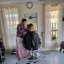 Home Hair Cut Salon | 136 Silkyoak Cct, Fitzgibbon QLD 4018, Australia