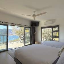 O'Deer Lake Eildon Accommodation in Taylor Bay | Establishment | 230 Taylor Bay Left Arm Rd, Taylor Bay VIC 3713, Australia
