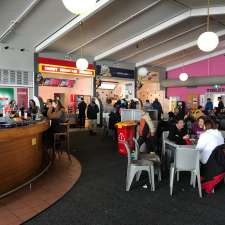 The Pub Family Food Court | Perisher Manor, Kosciuszko Rd, Perisher Valley NSW 2624, Australia