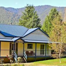Camellia Lodge | 2 Camping Park Rd, Harrietville VIC 3741, Australia