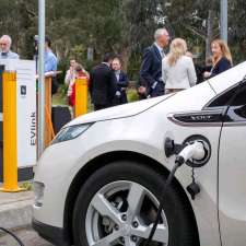 Chargefox Charging Station | 129-163 Main Hurstbridge Rd, Diamond Creek VIC 3089, Australia