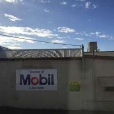 Norton's Store & Mechanical | 13 Mount Leyshon Rd, Mosman Park QLD 4820, Australia