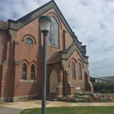 Macleay Valley Parish Catholic Church | 52-58 Marsh St, Kempsey NSW 2440, Australia