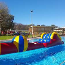 Cowra Aquatic Centre | 140 Taragala St, Cowra NSW 2794, Australia