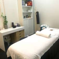 Infiniti Massage | 24 Arco Ln, Heatherton VIC 3202, Australia