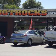 Tocumwal Hot Rocks Cafe | 15 Deniliquin St, Tocumwal NSW 2714, Australia