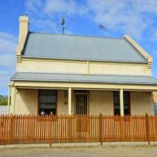 Captains Quarters Goolwa | 15 Wildman St, Goolwa SA 5214, Australia