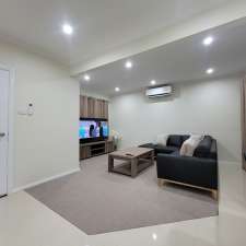 Luxy Life Accommodations | 9 Cooloola Pl, Shepparton North VIC 3631, Australia