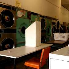 Ormond Coin Laundry | 555 North Rd, Ormond VIC 3204, Australia