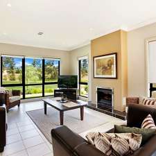 Maison Merlot | 9 Barnhill Cl, Rothbury NSW 2320, Australia
