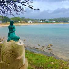 Roger Summers Memorial Lions Park | 1/3 Bundeena Dr, Bundeena NSW 2230, Australia