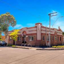 Leinster Arms Hotel | 66 Gold St, Collingwood VIC 3066, Australia