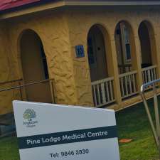 Pine Lodge Medical Centre | 10 Broughton Ave, Castle Hill NSW 2154, Australia