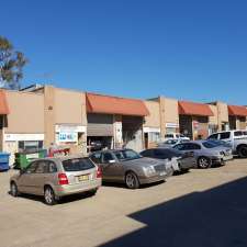Reservoir Smash Repairs | 36/11 Romford Rd, Kings Park NSW 2148, Australia