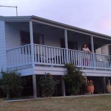 Summer Sett Holiday Unit | 259 Rosevears Dr, Rosevears TAS 7277, Australia