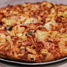 Earth 'n' Sea Pizza (Coolangatta) | 60 Marine Parade, Coolangatta QLD 4225, Australia