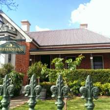 Beethovens Exclusive B&B | 66 Napier St, East Tamworth NSW 2340, Australia