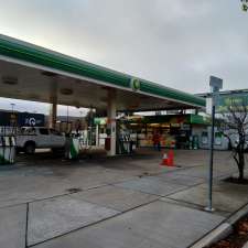 BP | 44-46 Lowe St, Queanbeyan NSW 2620, Australia