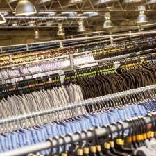Raglan Fashion Warehouse Sales Melbourne | 17-19 Theobald St, Thornbury VIC 3071, Australia
